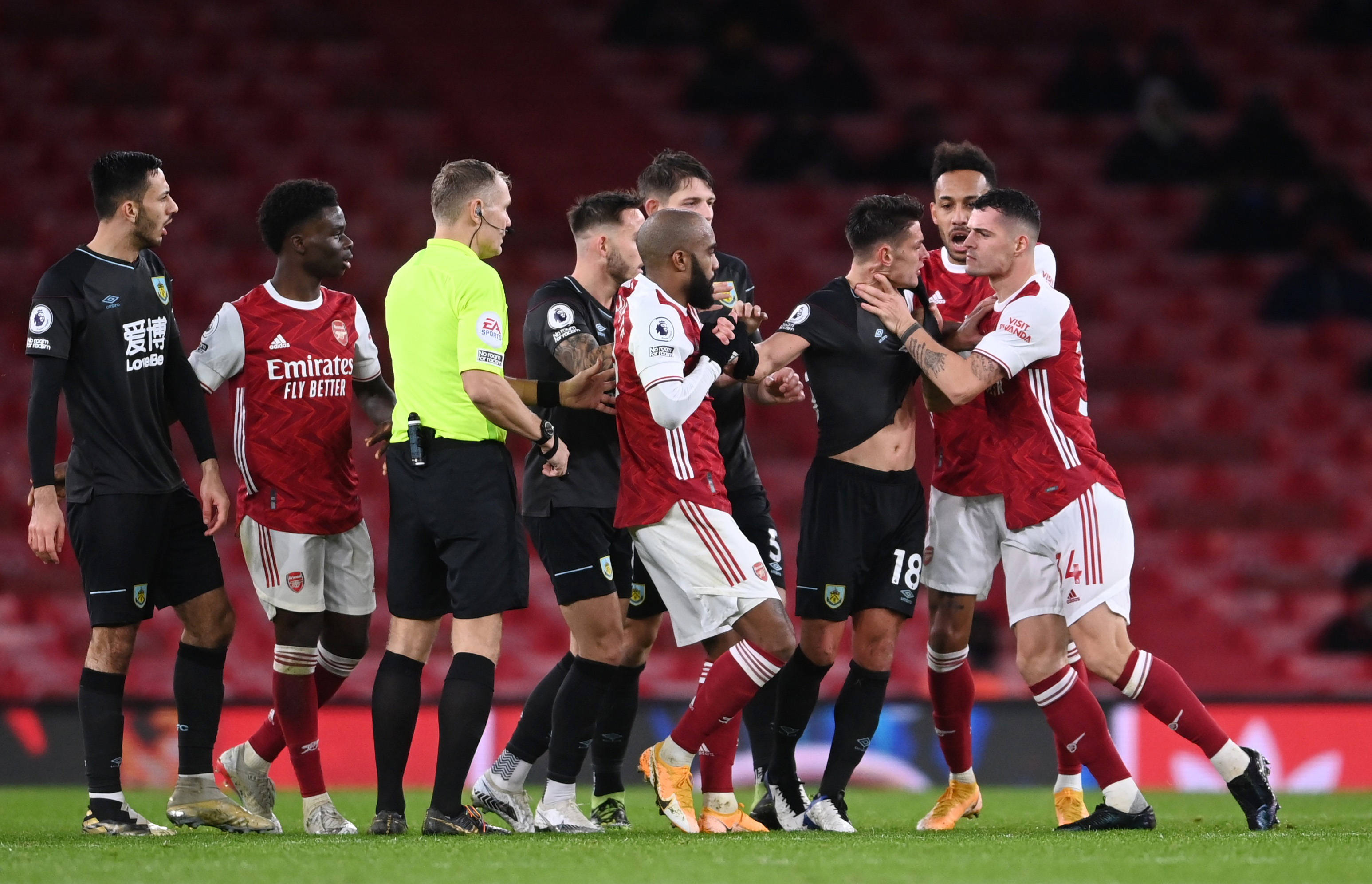 在比赛中展 在比赛中展